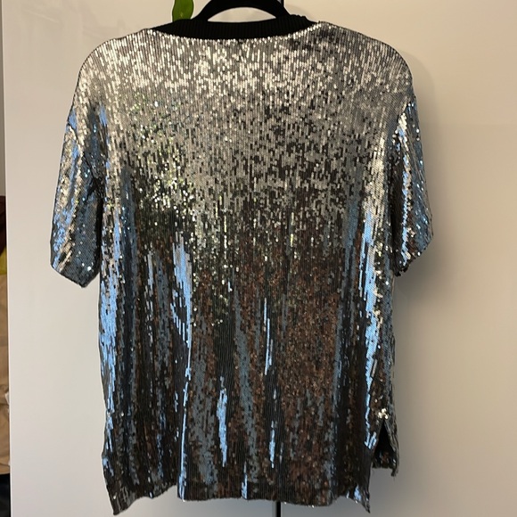 Nicole Miller Artelier Top Tee Size Small GUNMETAL Sequins - Picture 7 of 7